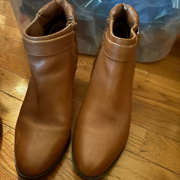 Women's Tan Ankle Boots - Picture 1 of 4